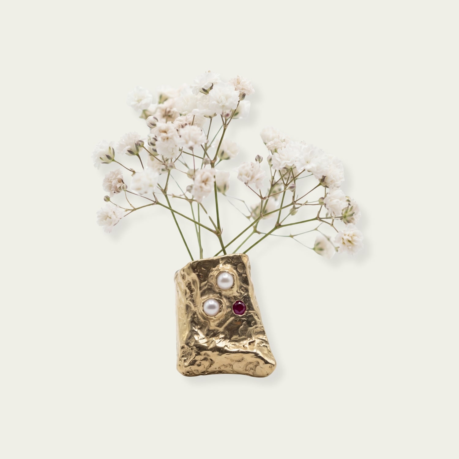 Aube brooch