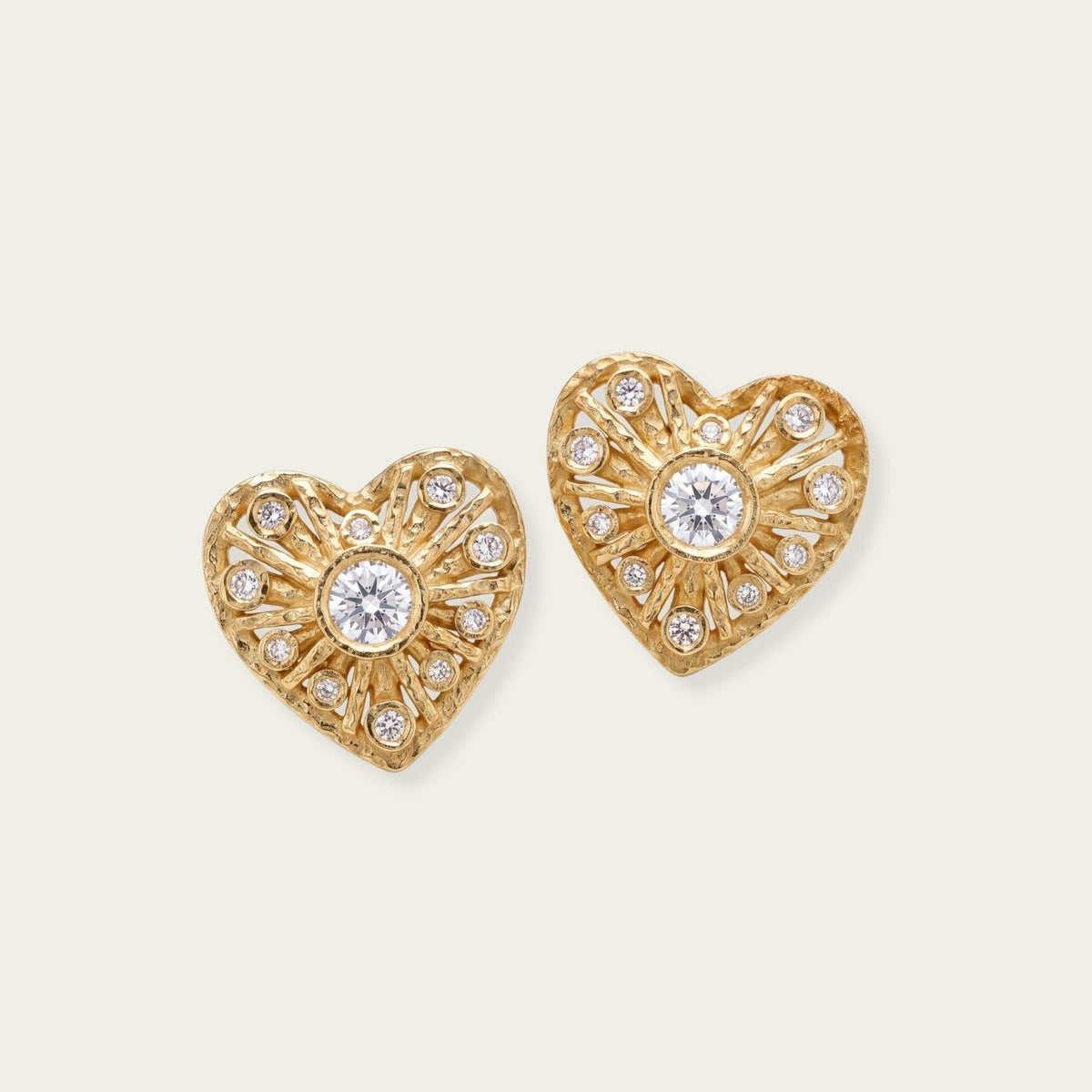 Gold Corazón Earrings