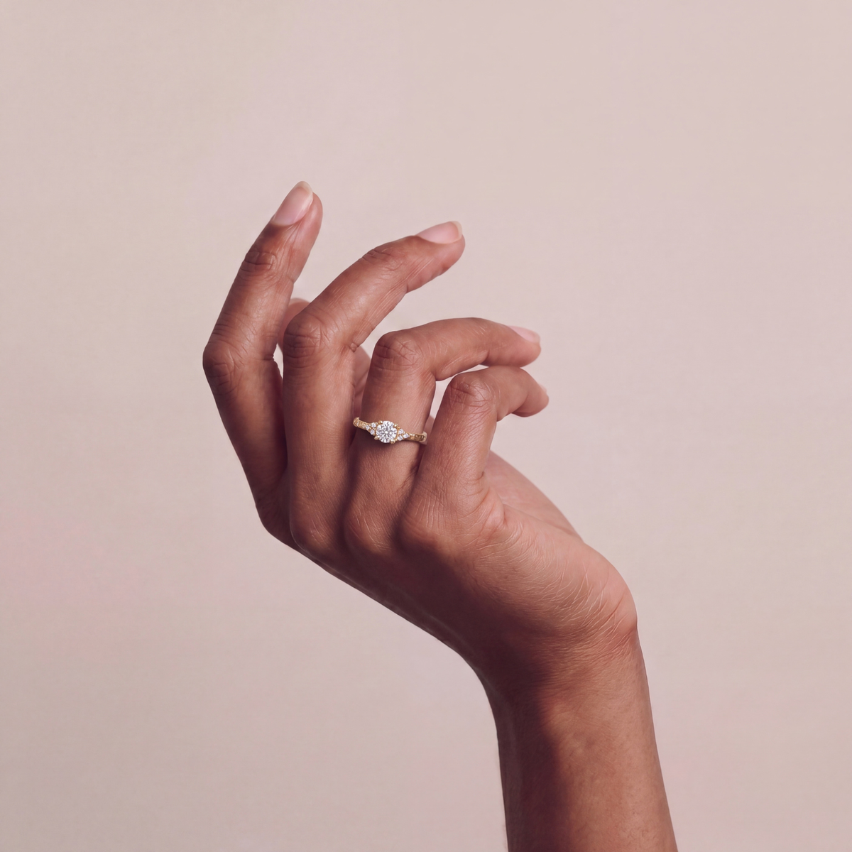 Theia Ring – Detail