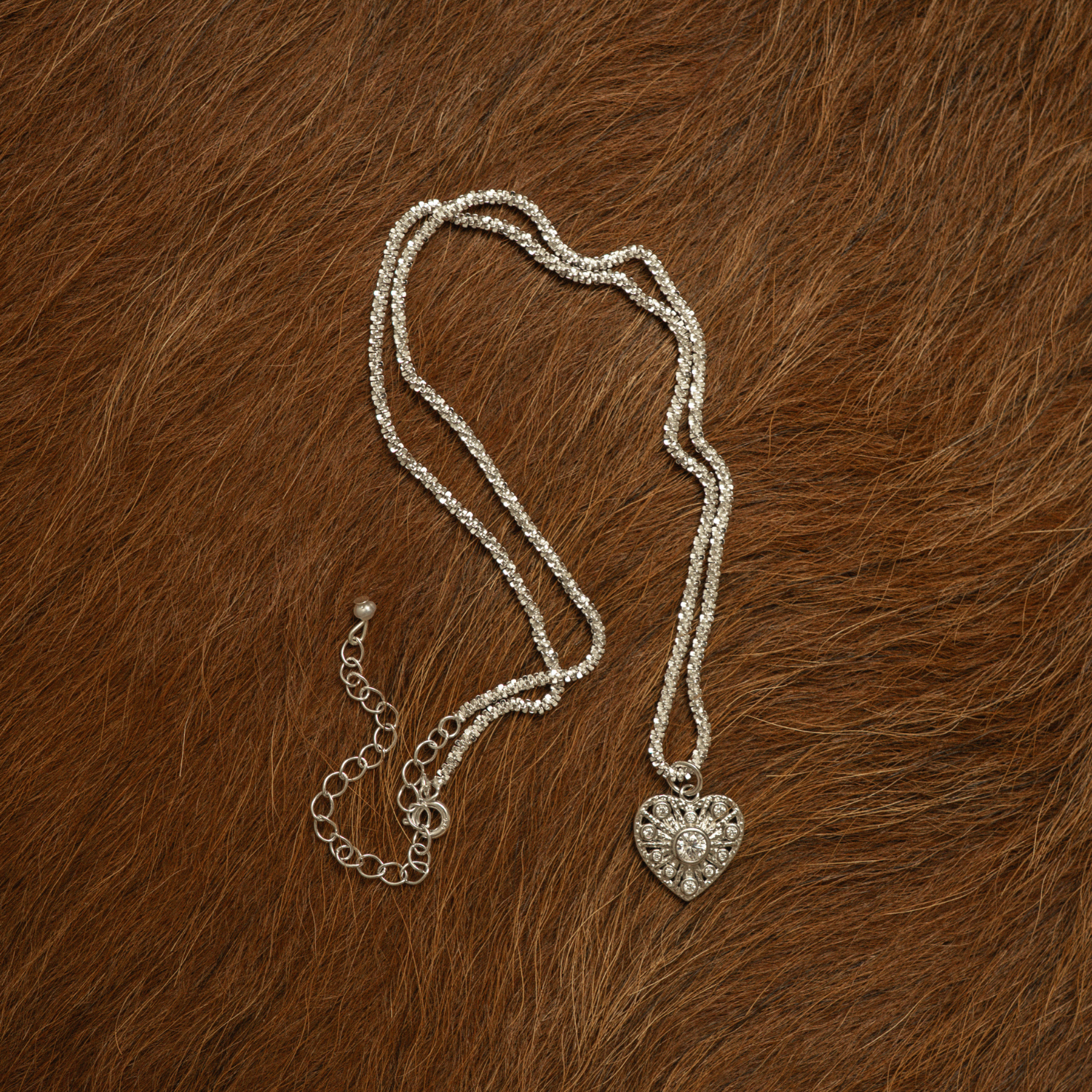 Claro Necklace