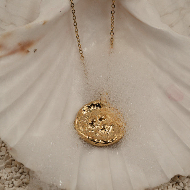 Aegir Pendant