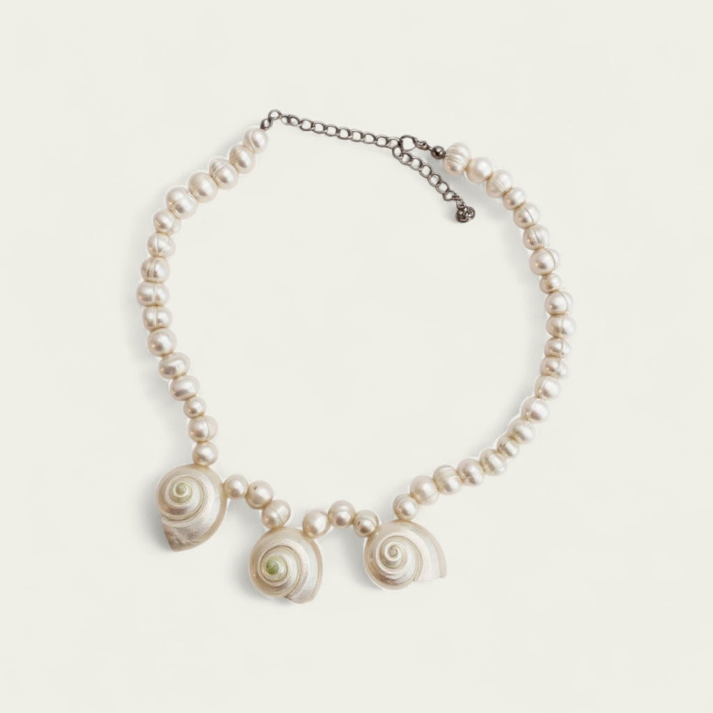 Shell Pearl necklace