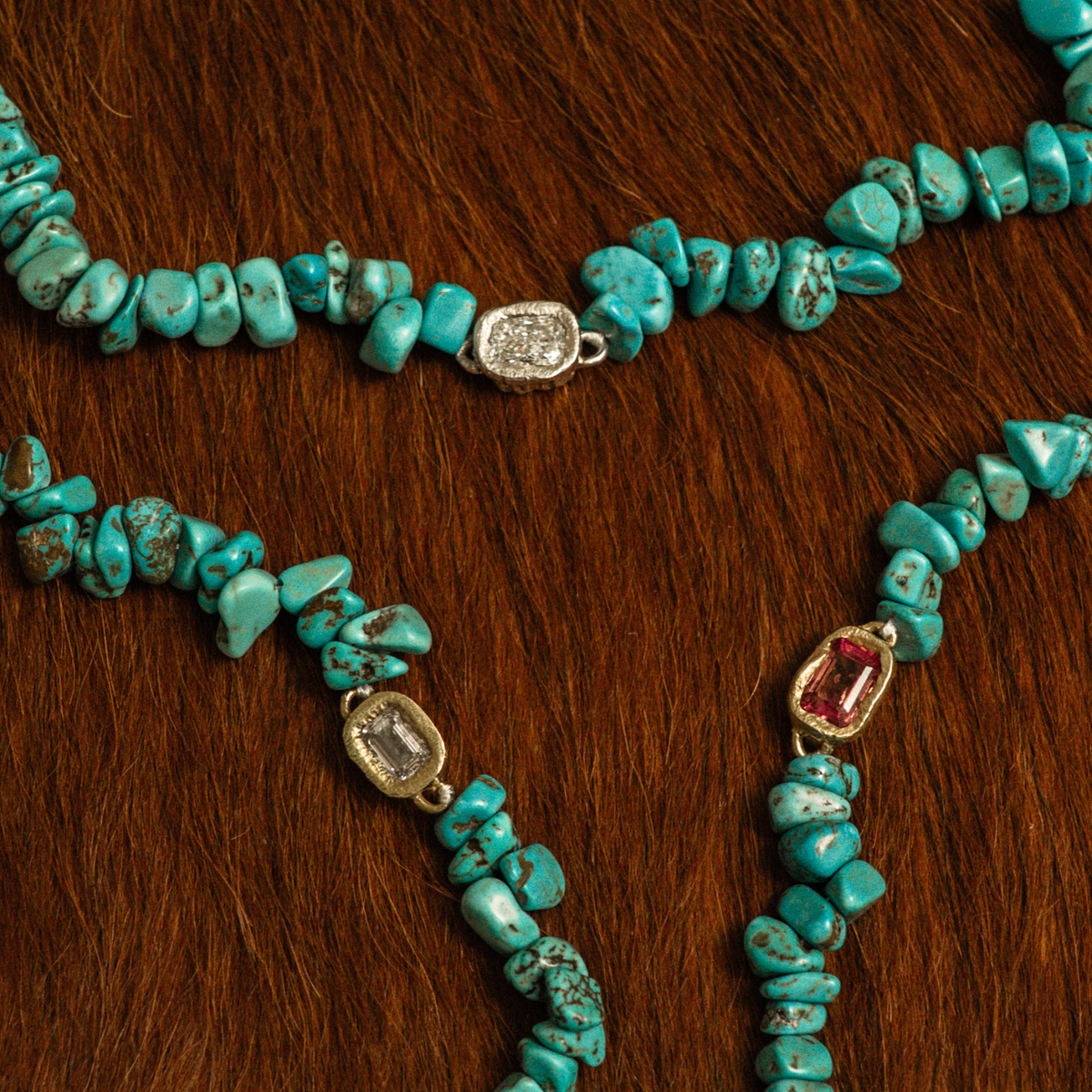 Gold Luz Necklace