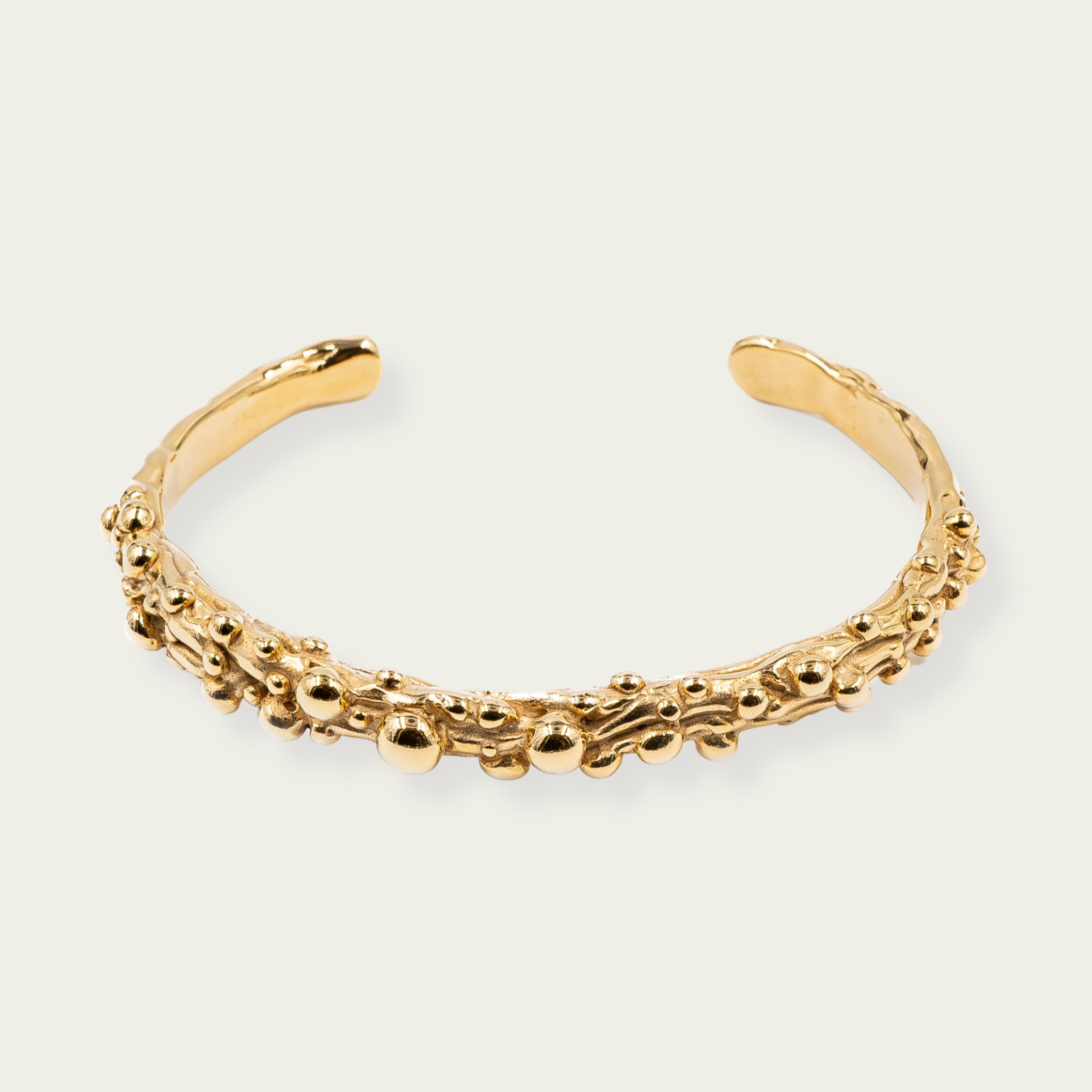 Triton cuff