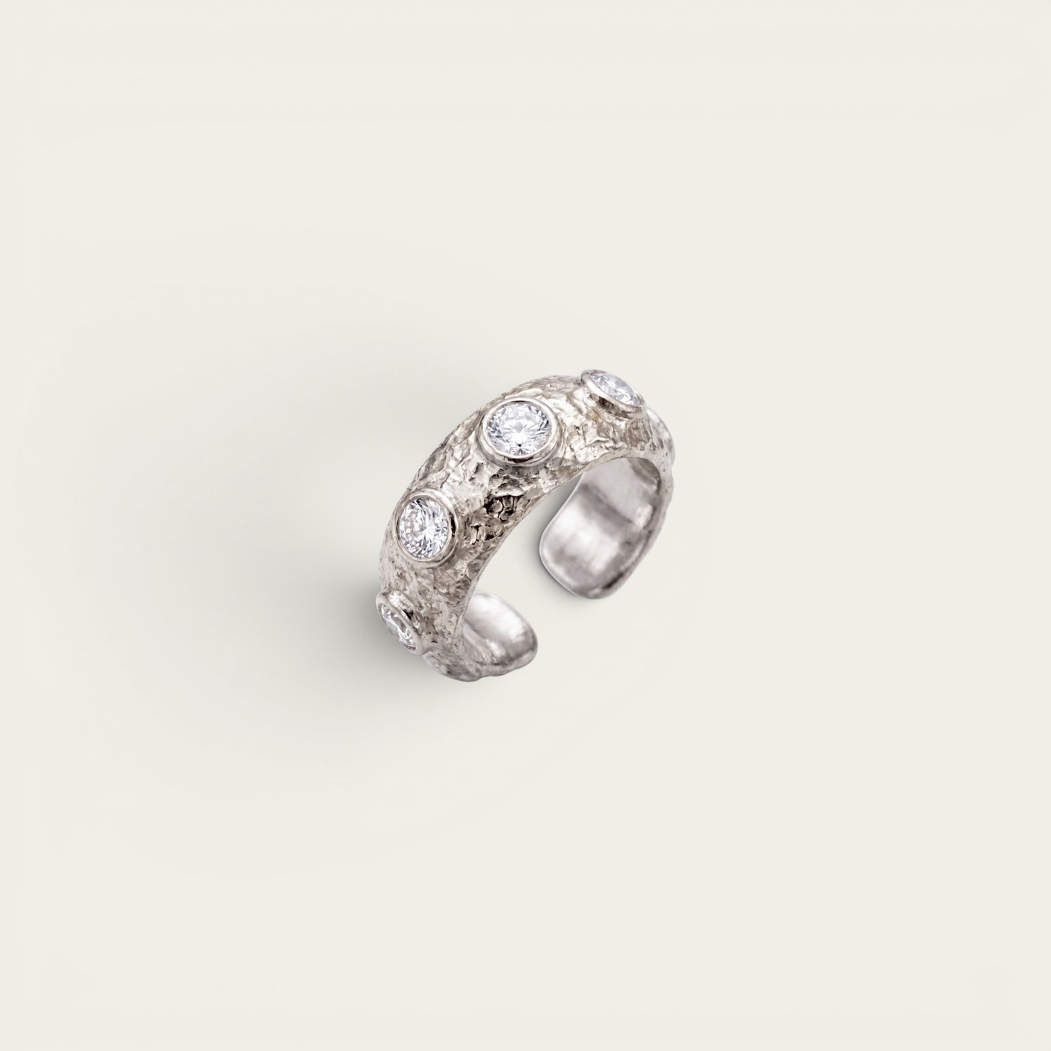 Abrazo Cuff Silver