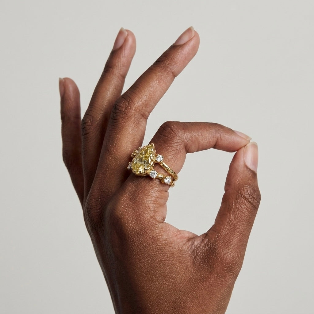 Vestige Ring